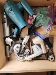 #186 Lot Of Hair Tools