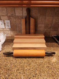 #289 Lot Of Wooden Kitchen Items. Rolling Pin, Expandable Spice Rack And Cutting Board