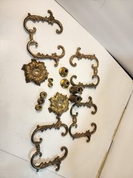 #211 Lot Of Brass Omalu Architectural Salvage Pieces