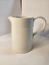 #11 Rings Collection White Pitcher