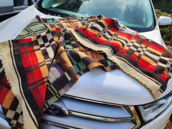 137 Vintage Wool Blanket With Beautiful Pattern 90x64