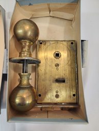 #73? ANTIQUE BRASS DOOR KNOB AND LOCK