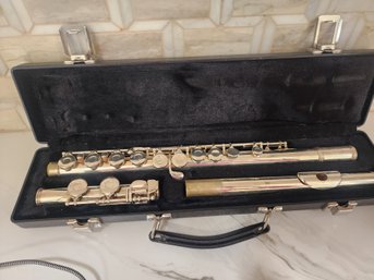 #166 Gemeinhardt  Flute In Case