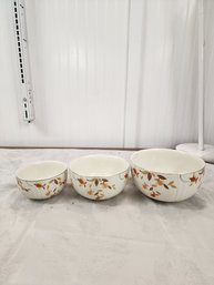 #14 VINTAGE HULL SET OF 3 MIXING BOWLS BY MAY DUNBAR