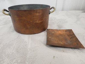 #22 ANTIQUE COPPER POT MADE IN ITALY AND COPPER SPOON REST