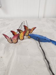 #68 METAL GARDEN PICKS BUTTERFLYS AND BIRD