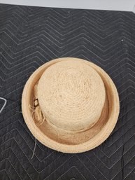 #209 LIZ CLAIBOURN STRAW HAT