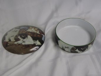 #14 PORCELIN LARGE TRINKET BOX WITH FESTIVE KITTIES