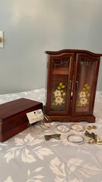 Small Jewelry Box & Chest With Jewelry No Key