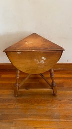 Clover Drop Leaf Table
