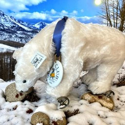 Steiff Polar Bear On Wheels EAN 420177