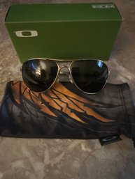 Oakley Plaintiff Sunglasses