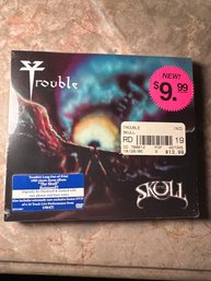 The Skull - Trouble CD/DVD