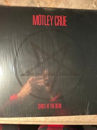 Motley Crue - Shout At The Devil Vinyl