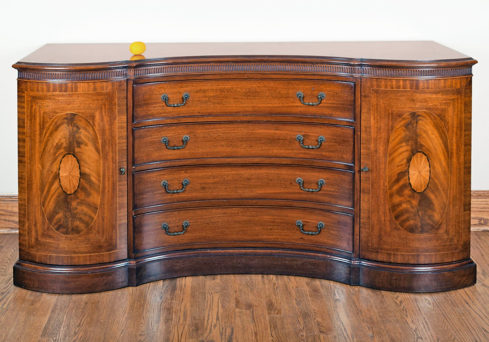 Hepplewhite Style Buffet #2273 | Auctionninja.com
