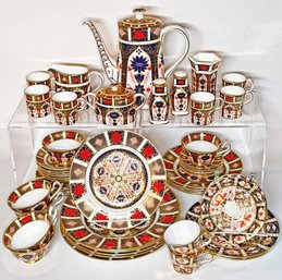 Royal Crown Derby 'Old Imari' (Pattern No. 1128) Fine Bone China