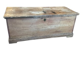 Antique English Scrubbed Pine Trunk Or Chest