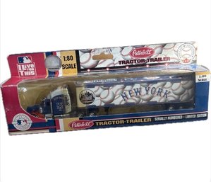 New York Yankees Fleer 2005 Peterbilt Tractor Truck 1:80 Lim. Ed. 