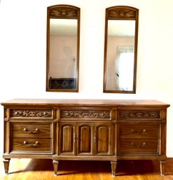 Thomasville Neoclassical French Style 9-drawer Solid FruitWood Dresser With 2 Wall Mirrors Included