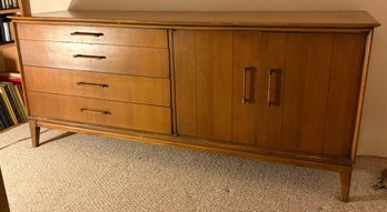 Century Furniture MCM Wooden 4-drawer Dresser With Storage