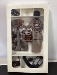 2000 Barbie Silkstone Boulevard Fashion Model Collection Doll Set Clothes