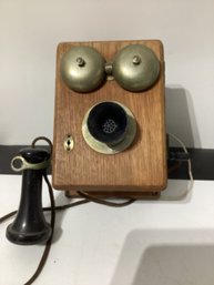 Wooden Crank  Wall-mounted Telephone