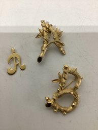 Intage Sarah Coventry Brooches, Specifically Gold-tone Initial Letter Pins & Gold Tone Letter A