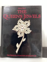 The Queen's Jewels: The Personal Collection Of Elizabeth II By Leslie Field.  Author: Leslie Field H/c