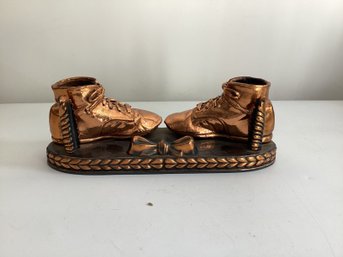 Vintage Bronzed Or Copper-plated Baby Shoe Bookends Mounted On A Decorative Base