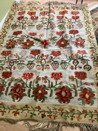 Hand Mad Rug With Fringes - Beautiful