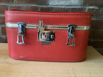 American Voyager New York Train Case Suitcase