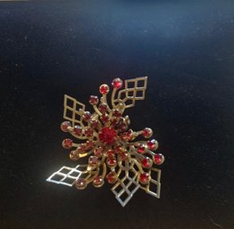 Nice Vintage Brooch