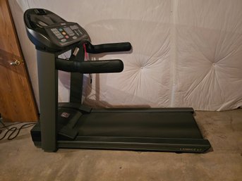 Landice L7  Treadmill This One Has All The Bells And Whistles Working