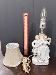 Vintage Occupied Japan Figural Porcelain Table Lamp – Courting Couple With Lace Lamp Shade