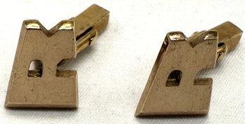 Vintage Swank Cufflinks Feature A Gold-tone Initial 'R'