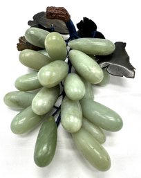 Chinese Vintage Jade Grapes Decoration