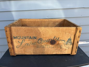 Vintage Mountain Lake County Bartletts Wooden Crate