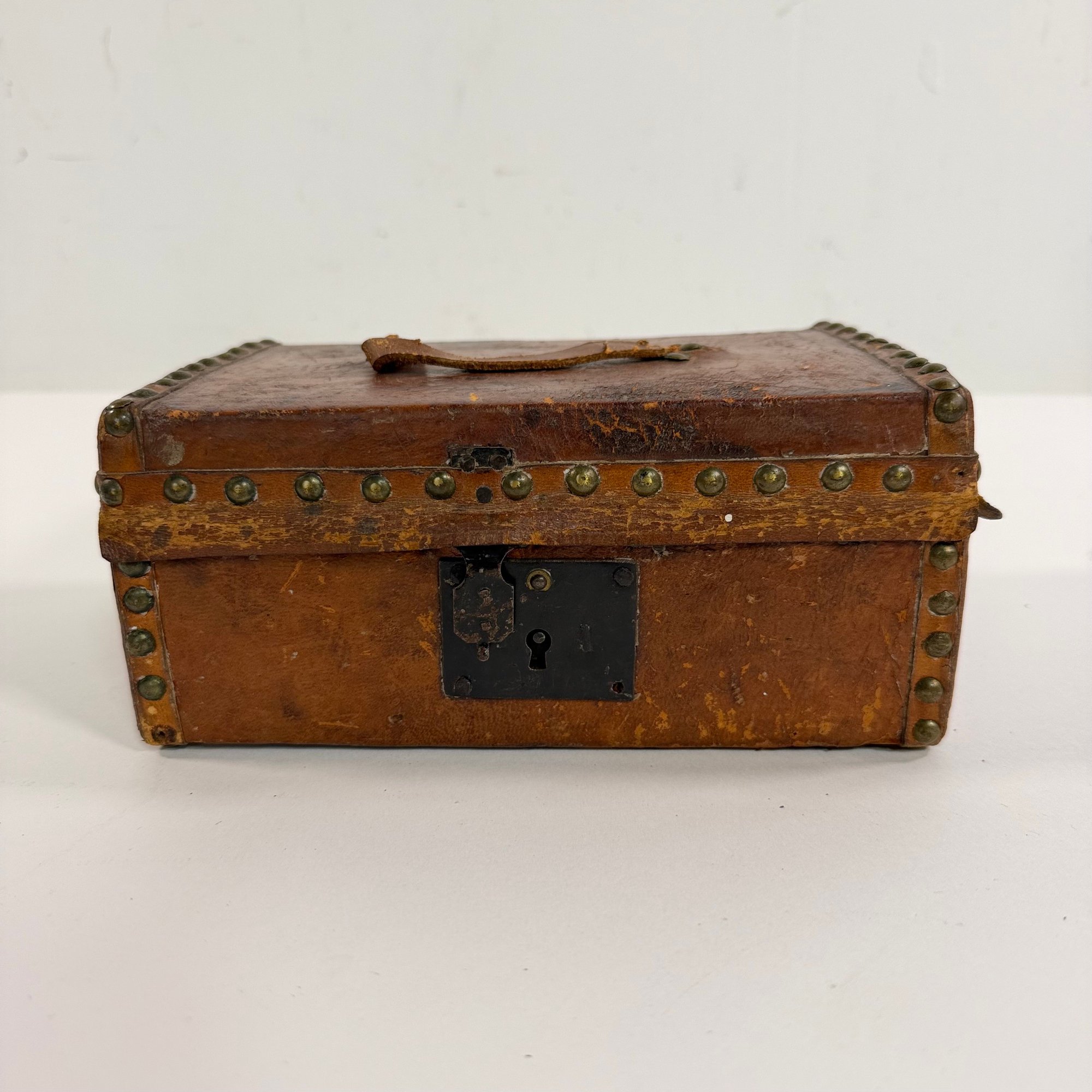Antique 19th C Isaac Libbey Rochester NH Leather Studded Trunk Box ...
