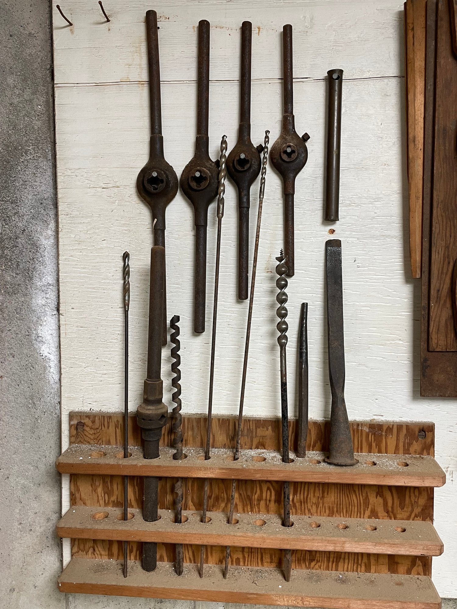 Vintage Tap & Die Handles, Drill Bits - Champion Blower & Forge #32085 ...