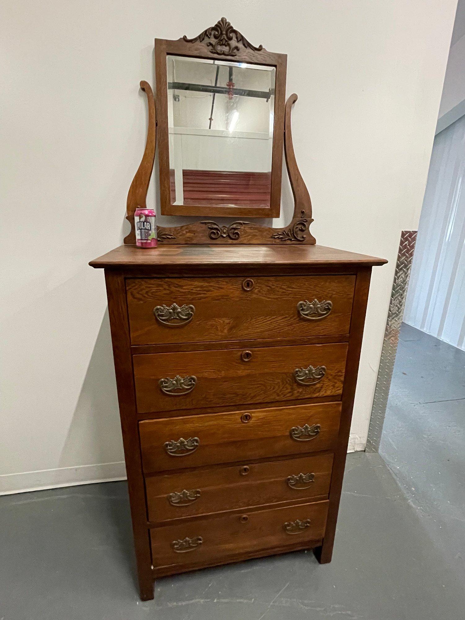 Beautiful Antique Tall 5 Drawer Oak Dresser With Mirror #8390 |  Auctionninja.com, image size:1500x2000