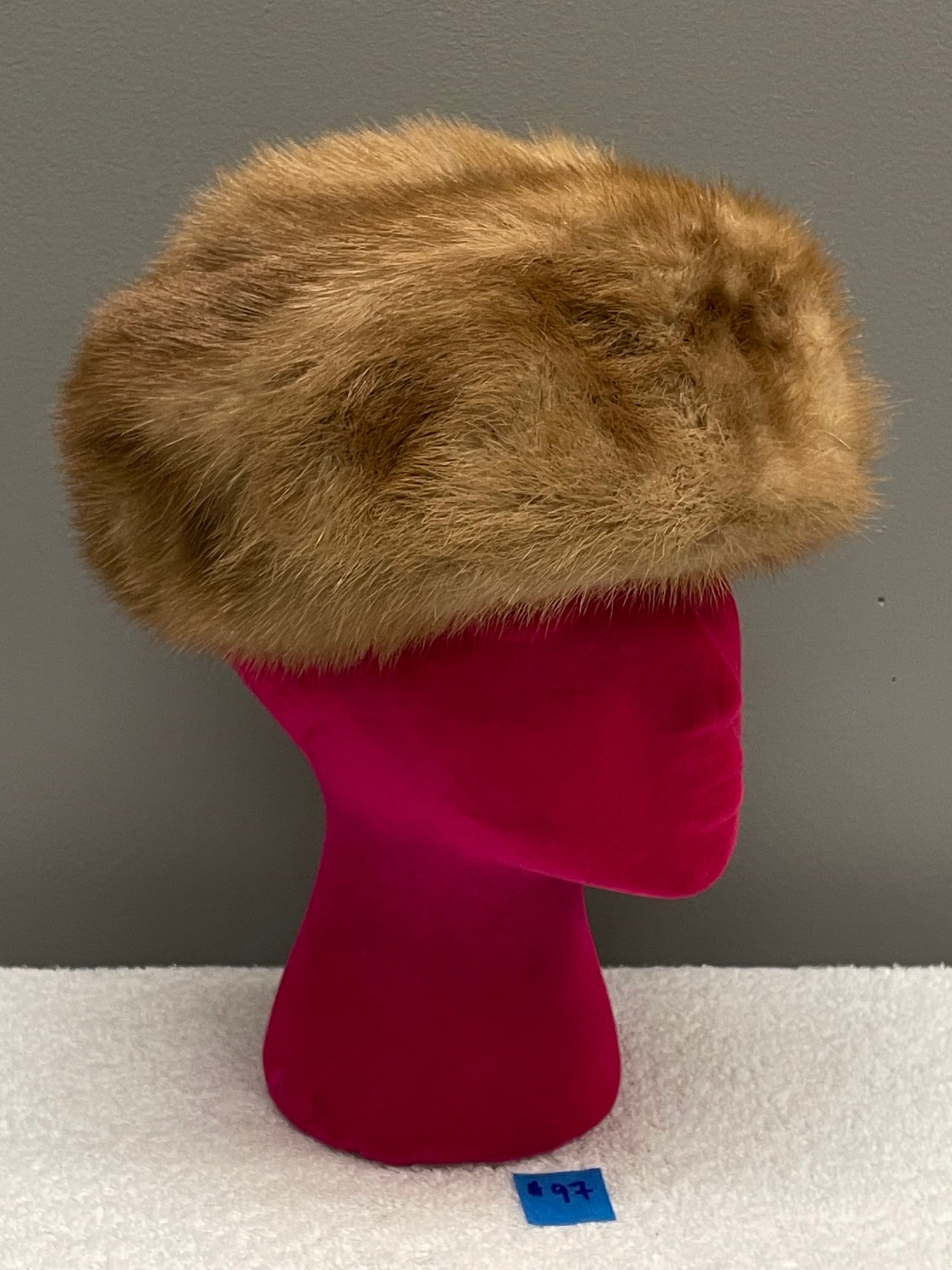 Vintage Mink Real Fur Hat - Monsieur Jacques Original 1950s  display picture 3
