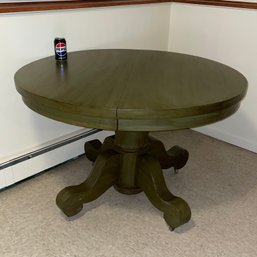 Round Pedestal Dining Room/Kitchen Table