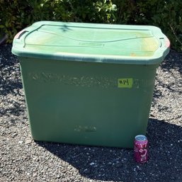 Rubbermaid 36 Gallon Plastic Storage Bin, Box With Latching Lid