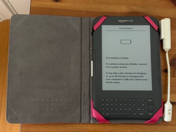 Amazon Kindle D00901 - 3rd Generation
