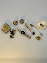 Small Misc Lot Of Jewelry Costume Jewelry Tie Clip Cufflinks Earrings Stick Pin Etc
