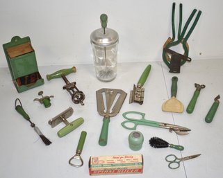 LOT VINTAGE GREEN HANDLED KITCHENWARE
