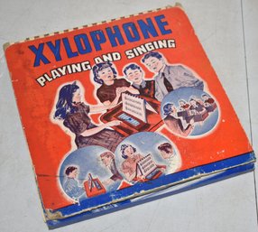 VINTAGE XYLOPHONE