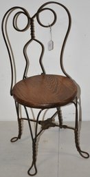CHILDS ANTIQUE ICE CREAM PARLOR CHAIR