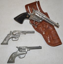 (3) VINTAGE TOY PISTOLS