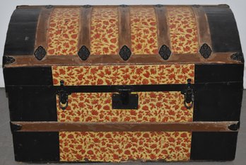 SM. VICTORIAN PINE DOMETOP TRUNK